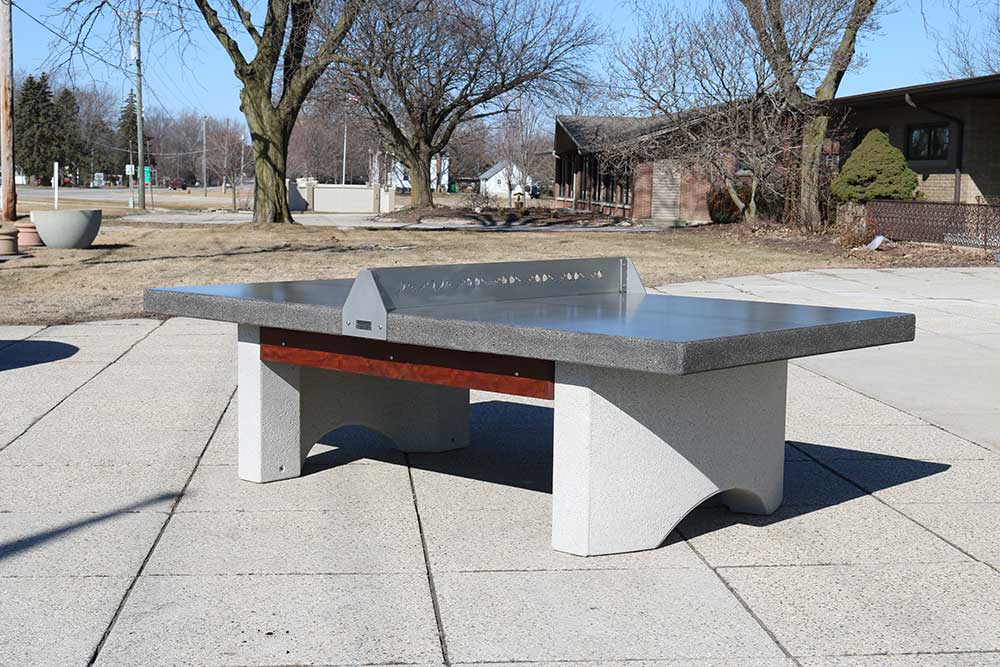 Concrete Ping Pong – Table Tennis with Curved Concrete Legs