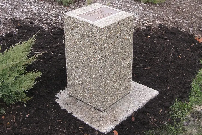 Cigarette Urns & Banks Archives