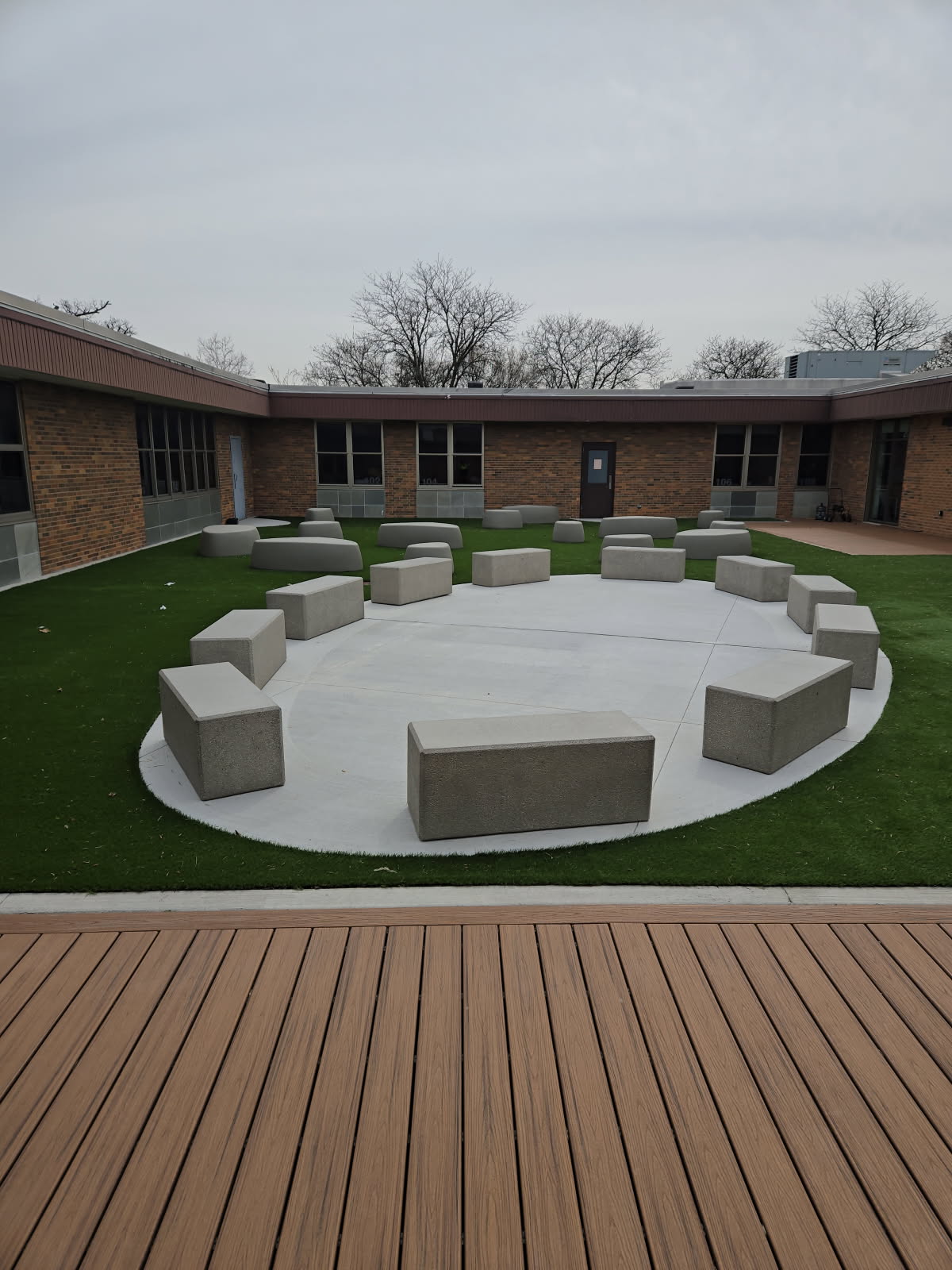 Blackhawk Middle School – Outdoor Classroom